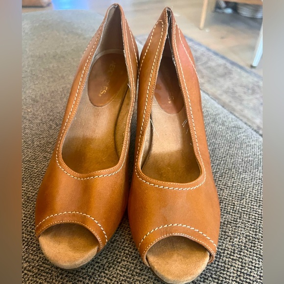 AEROSOLES Shoes - Aerosoles women’s wedge heels size 9